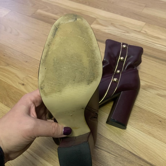 Beautiful Marc Fisher Burgundy Ankle Boots - Picture 4 of 5